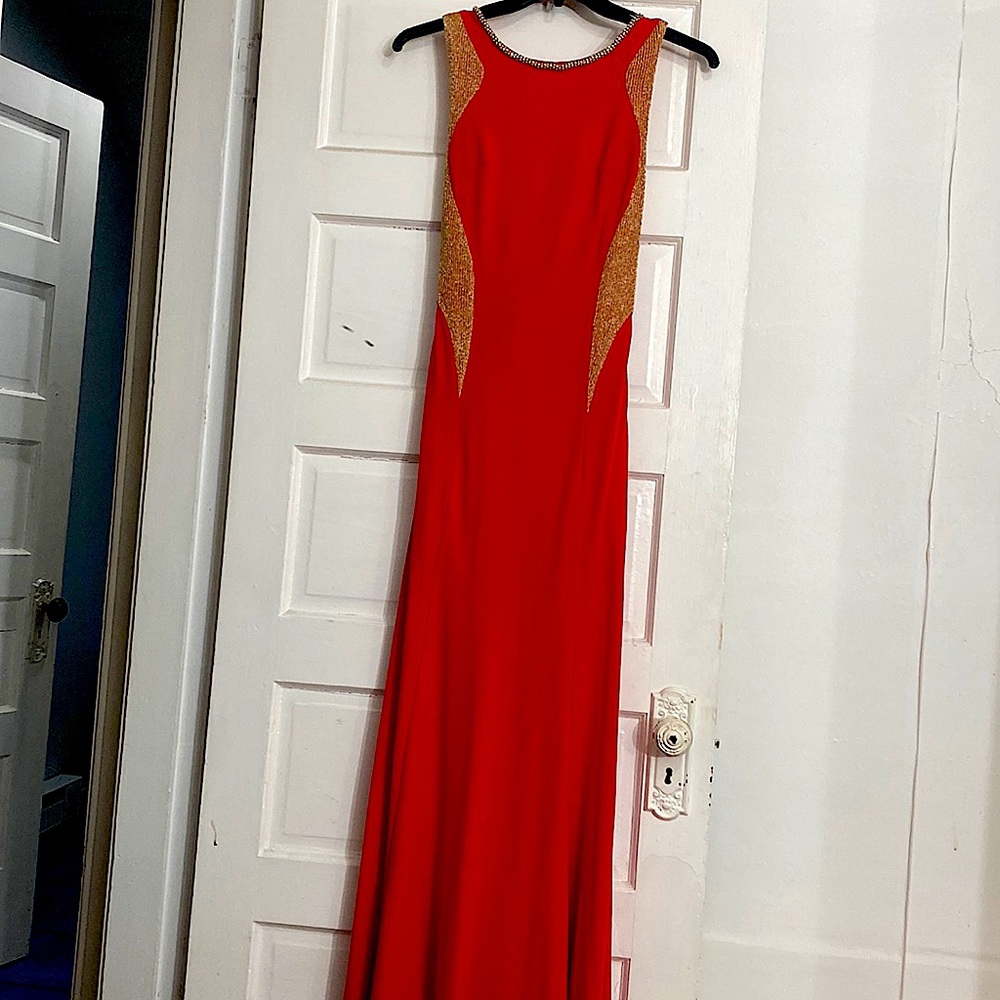 Gorgeous sexy red party dress for sale size medium that doesn’t fit it’s owner.
